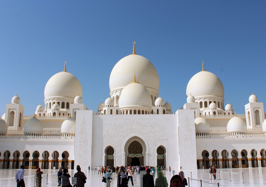 Things To Do in Abu Dhabi, U.A.E. (The Arabian Jewel with Orient Tours 