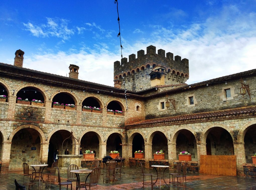 Castello-di-Amorosa-courtyard-2015 | Me Want Travel
